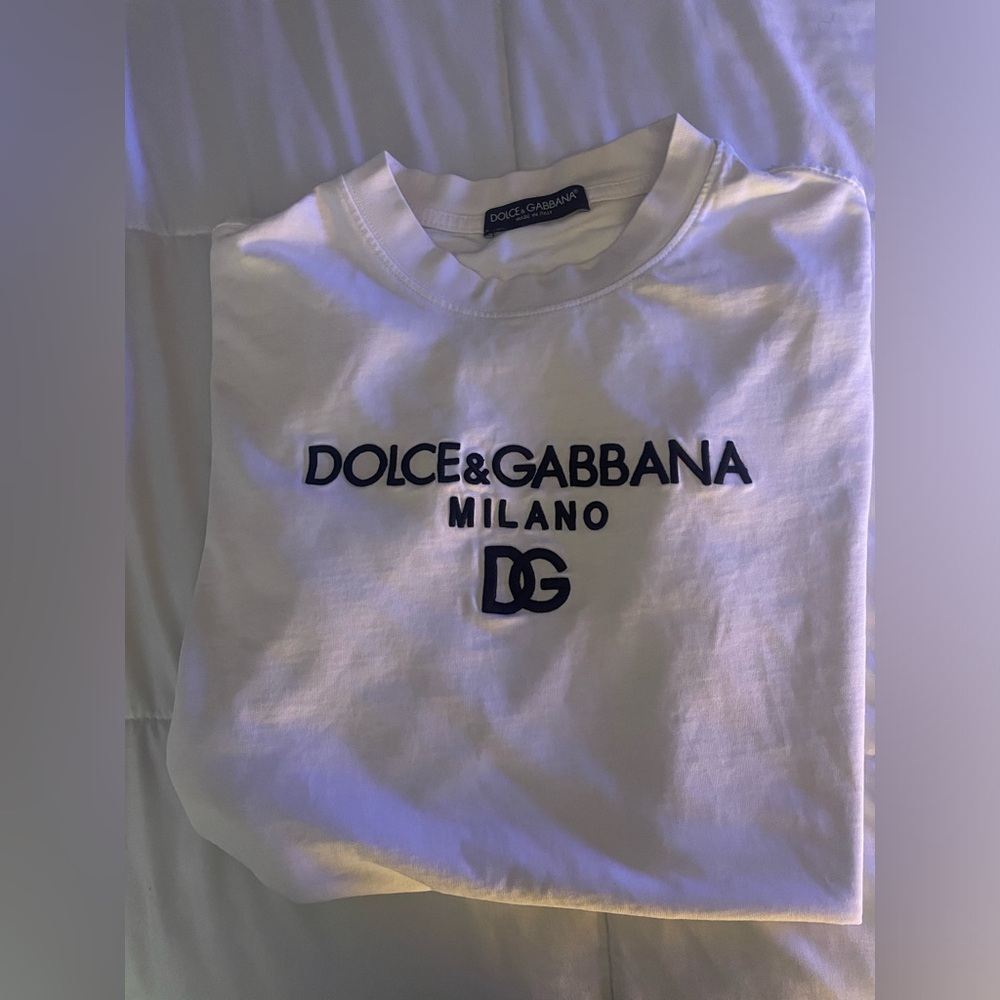 Beautiful D & G white shirt for men!